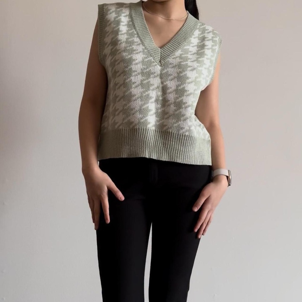 V-neck Sweater